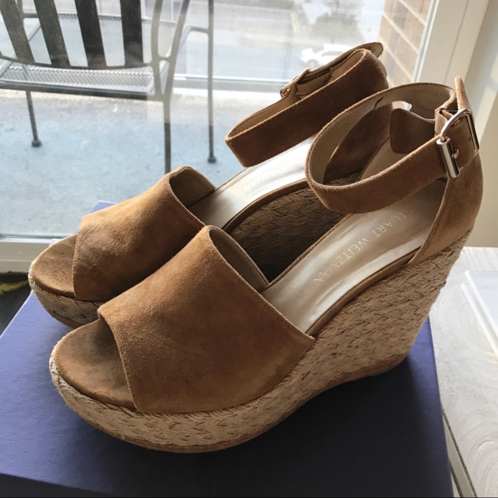 ✨HP2X✨ stuart weitzman • soho gal espadrille wedges • tan camel suede shoe • 9.5